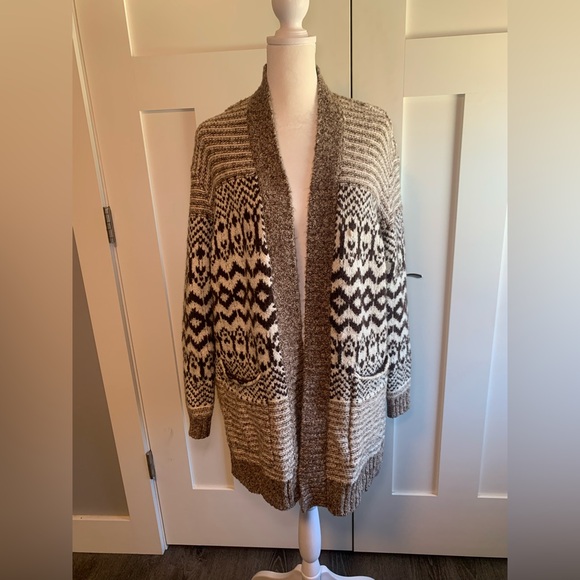 American Eagle Outfitters Sweaters - American Eagle Brown Aztec Print Cardigan Size Large